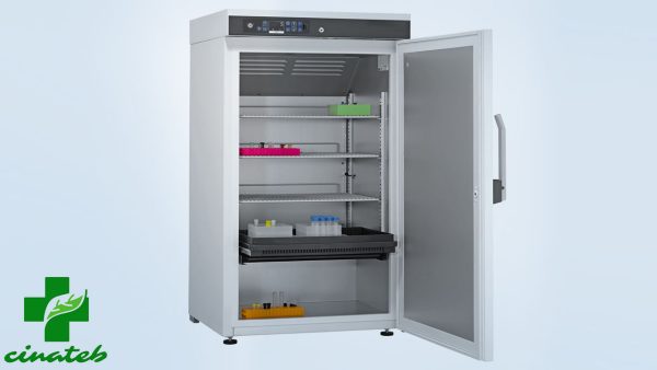 اهمیت یخچال فریزر آزمایشگاهی